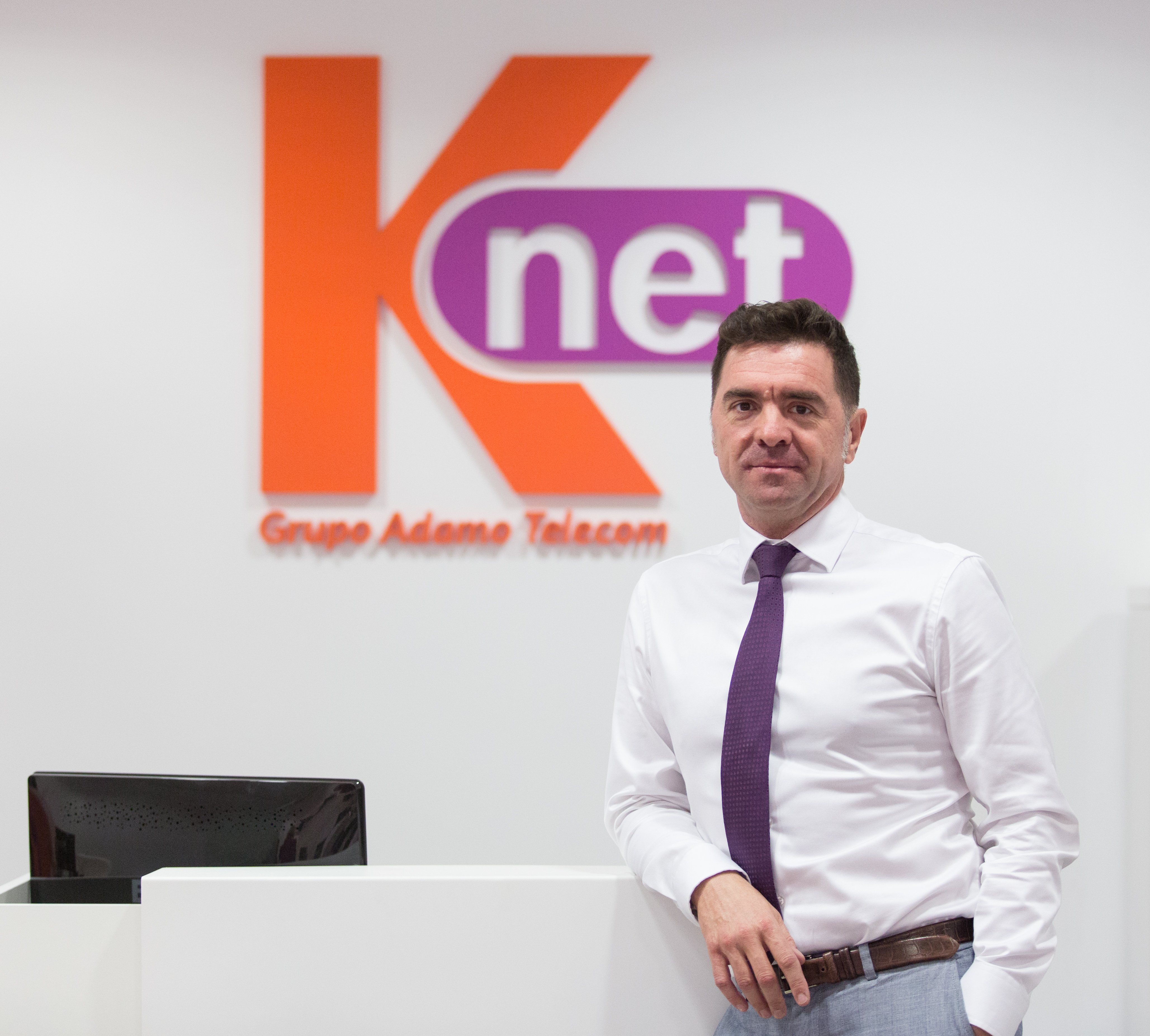 191126KNEToficinas038